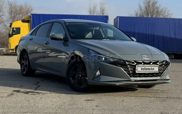 Hyundai Elantra 2021 годаfor9 250 000 тг. в Алматы