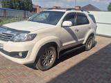 Toyota Fortuner 2014 года за 11 000 000 тг. в Актобе – фото 4