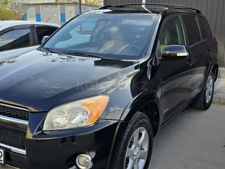 Toyota RAV4 2011 года за 9 500 000 тг. в Актау – фото 2