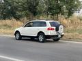 Volkswagen Touareg 2006 года за 6 150 000 тг. в Алматы – фото 9