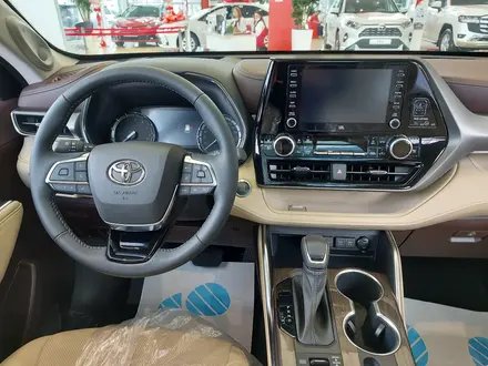 Toyota Highlander Luxe 2022 года за 38 000 000 тг. в Костанай – фото 9