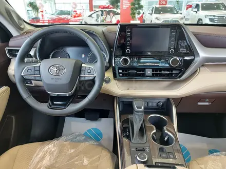 Toyota Highlander Luxe 2022 года за 38 000 000 тг. в Костанай – фото 10