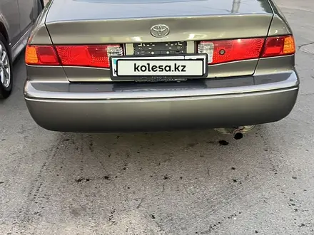 Toyota Camry 2000 года за 3 400 000 тг. в Алматы – фото 4
