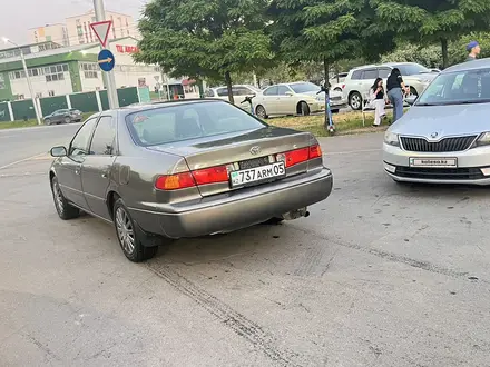 Toyota Camry 2000 года за 3 400 000 тг. в Алматы – фото 5