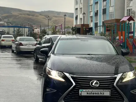 Lexus ES 250 2017 года за 15 500 000 тг. в Алматы – фото 2