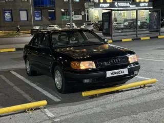 Audi 100