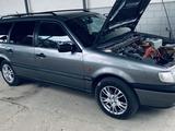 Volkswagen Passat 1993 годаүшін1 700 000 тг. в Сарыагаш – фото 2