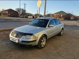 Volkswagen Passat 2004 годаүшін3 000 000 тг. в Сатпаев