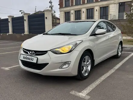 Hyundai Elantra, 2013