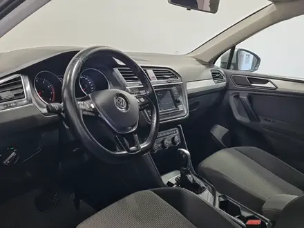 Volkswagen Tiguan 2018 года за 7 990 000 тг. в Алматы – фото 12
