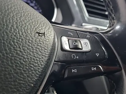 Volkswagen Tiguan 2018 года за 7 990 000 тг. в Алматы – фото 20