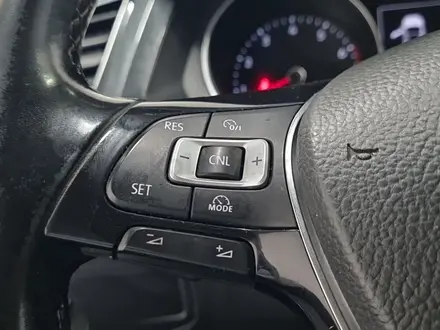 Volkswagen Tiguan 2018 года за 7 990 000 тг. в Алматы – фото 21