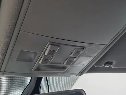 Volkswagen Tiguan 2018 года за 7 990 000 тг. в Алматы – фото 22