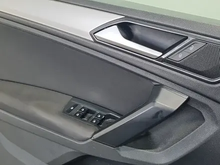 Volkswagen Tiguan 2018 года за 7 990 000 тг. в Алматы – фото 24