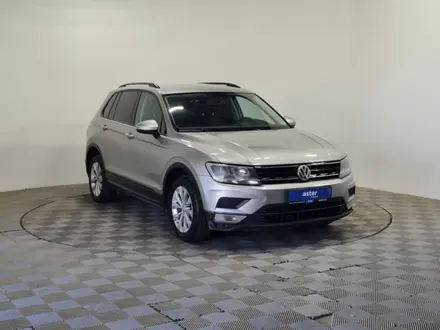 Volkswagen Tiguan 2018 года за 7 990 000 тг. в Алматы – фото 3