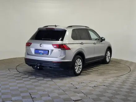 Volkswagen Tiguan 2018 года за 7 990 000 тг. в Алматы – фото 5