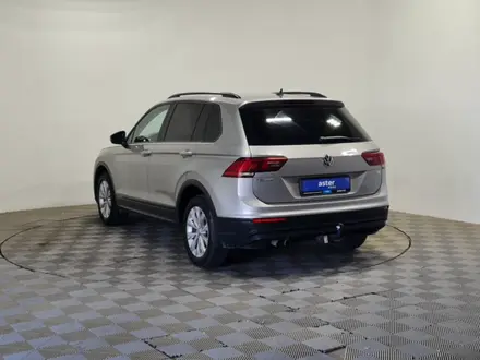 Volkswagen Tiguan 2018 года за 7 990 000 тг. в Алматы – фото 7