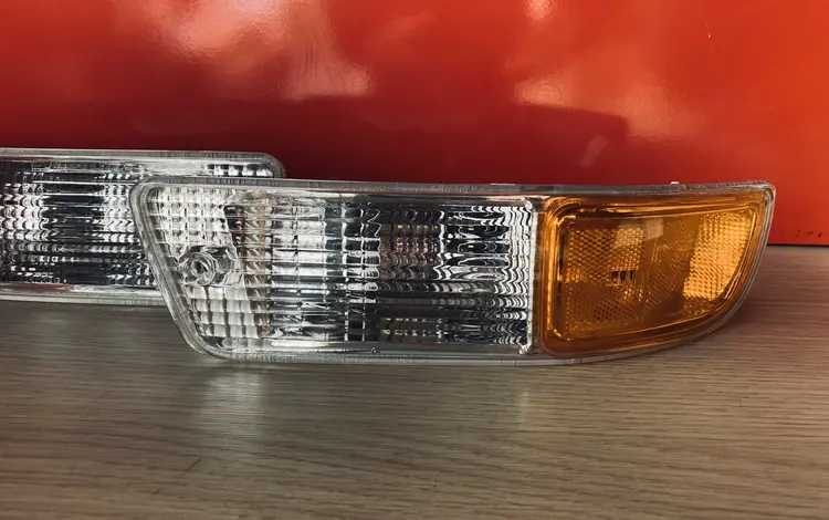 Toyota Rav4 USA 1998 поворотник в бампер за 12 000 тг. в Алматы