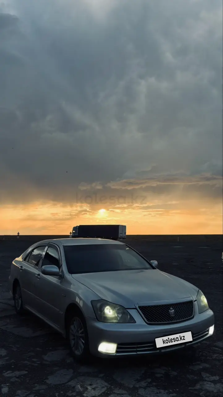 Toyota Crown, 2006