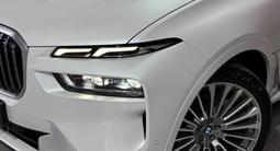 BMW X7 XDrive 40i 2023 годаүшін52 000 000 тг. в Алматы – фото 2