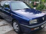 Volkswagen Vento 1993 года за 1 490 000 тг. в Шымкент – фото 3