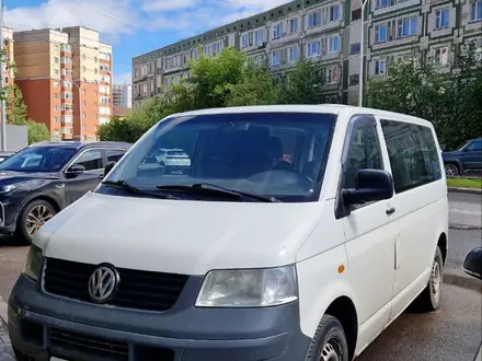 Volkswagen Transporter 2003 года за 4 300 000 тг. в Астана