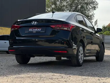 Hyundai Accent 2022 года за 6 800 000 тг. в Алматы – фото 35