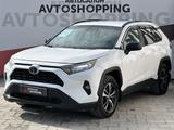 Toyota RAV4 2020 года за 10 880 000 тг. в Актобе