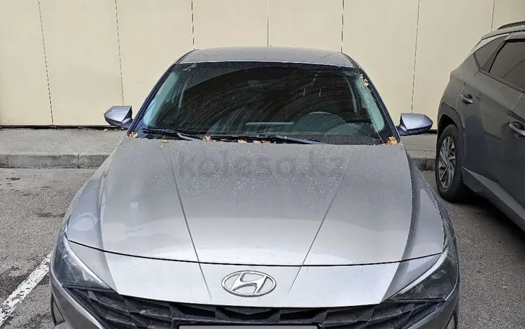 Hyundai Elantra 2022 года за 9 900 000 тг. в Алматы