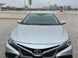 Toyota Camry 2023 года за 15 500 000 тг. в Астана – фото 2