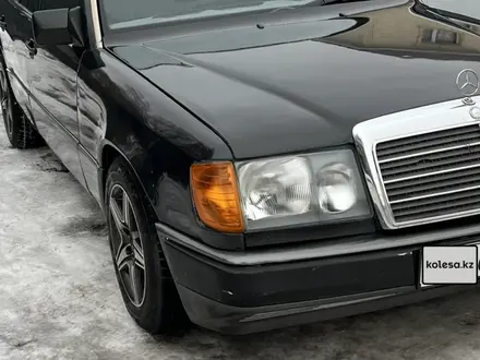 Mercedes-Benz E 230 1991 года за 1 400 000 тг. в Алматы – фото 3