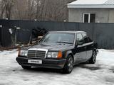 Mercedes-Benz E 230 1991 года за 1 400 000 тг. в Алматы