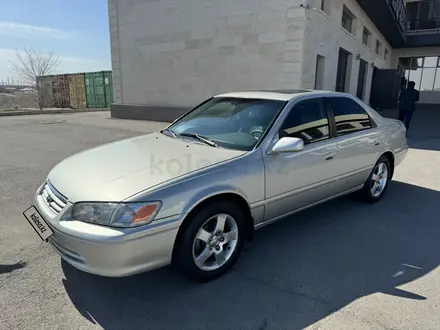 Toyota Camry 2000 года за 4 800 000 тг. в Алматы – фото 2