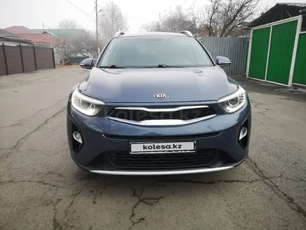 Kia Stonic 2018 года за 8 700 000 тг. в Алматы – фото 2