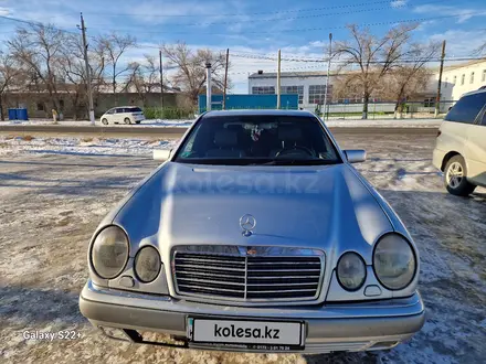 Mercedes-Benz E 320 1997 года за 4 000 000 тг. в Саксаульский