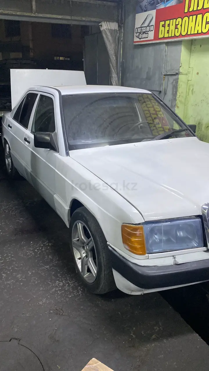Mercedes-Benz 190, 1992