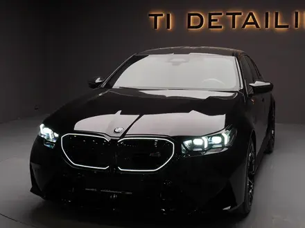 BMW M5 2024 года за 95 000 000 тг. в Алматы – фото 13