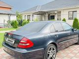 Mercedes-Benz E 320 2003 годаүшін5 000 000 тг. в Алматы – фото 5