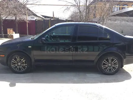 Volkswagen Jetta 2001 года за 1 600 000 тг. в Алматы – фото 3