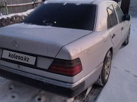 Mercedes-Benz E 200 1992 года за 1 650 000 тг. в Туркестан – фото 11