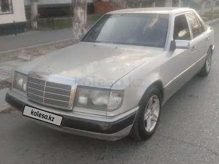 Mercedes-Benz E 200 1992 года за 1 650 000 тг. в Туркестан – фото 21