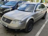 Volkswagen Passat 2004 года за 3 500 000 тг. в Уральск – фото 3