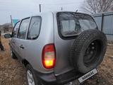 Chevrolet Niva 2005 года за 1 300 000 тг. в Уральск – фото 4