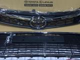Решетка радиатора комплект для Toyota Camry V55 под Exclusive за 65 000 тг. в Астана