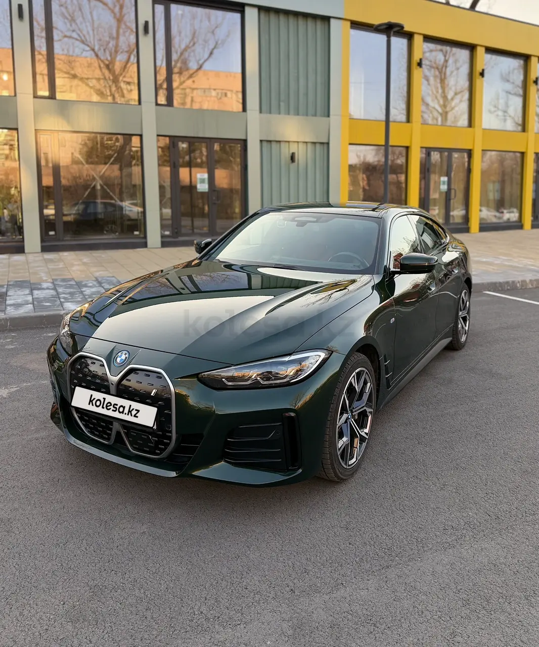 BMW i4, 2022