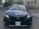 Toyota Camry 2020 года за 10 500 000 тг. в Караганда – фото 3