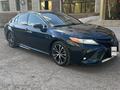 Toyota Camry 2020 года за 10 500 000 тг. в Караганда – фото 2