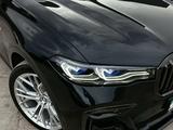 BMW X7 2022 года за 47 000 000 тг. в Астана