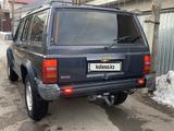 Jeep Cherokee 1993 года за 3 200 000 тг. в Алматы – фото 5