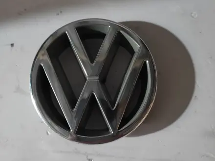 Эмблема VW Golf 3 за 5 000 тг. в Астана